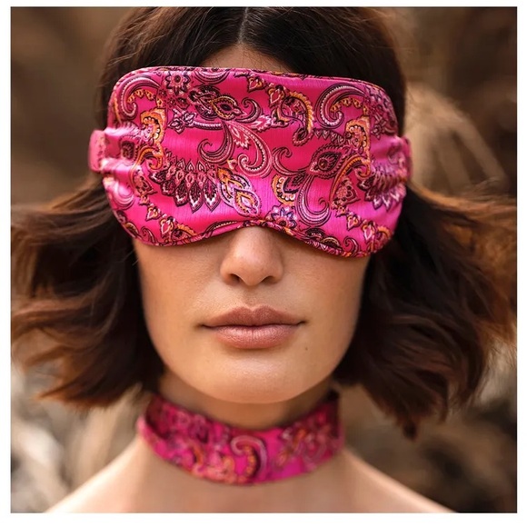 New🌟Free people-Slip x Alice + Olivia Sleep Mask - Picture 2 of 9